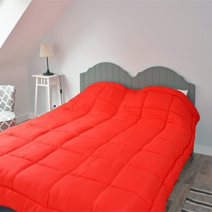 Chambre double à l'étage