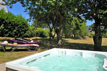 Détente dans le jacuzzi